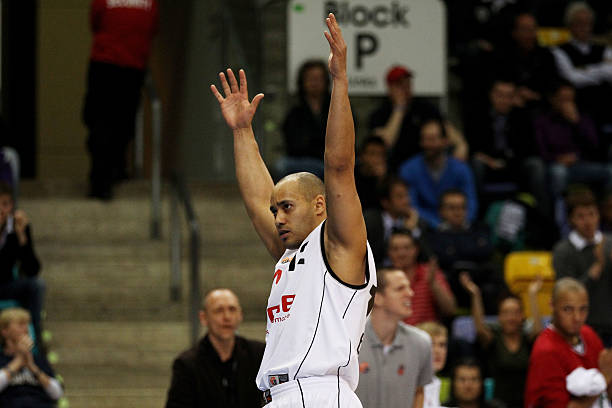 若与其他英 若与其他英